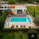 Royal Villa Nin
